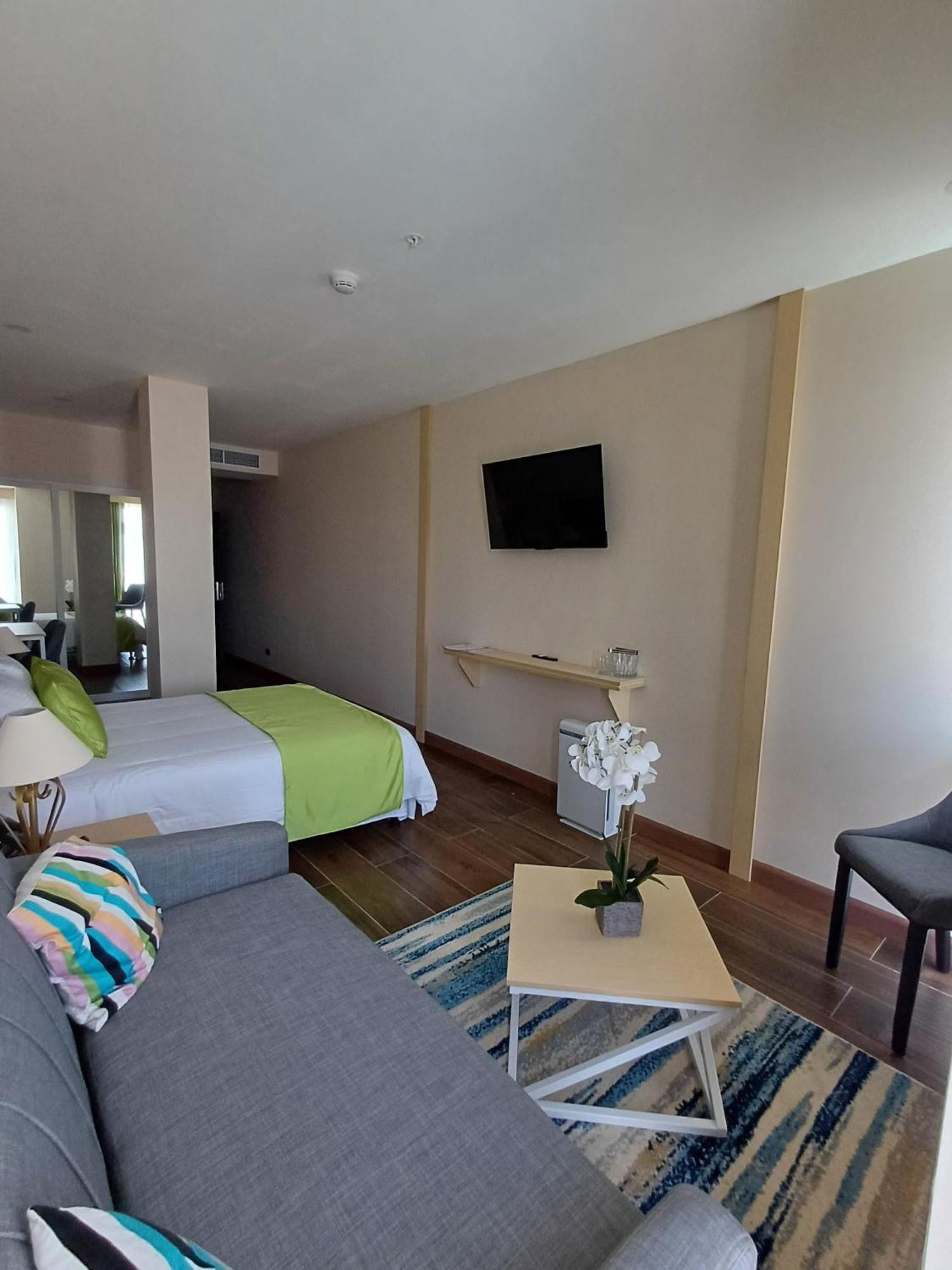 Hotel Puerto Limon Cr ภายนอก รูปภาพ